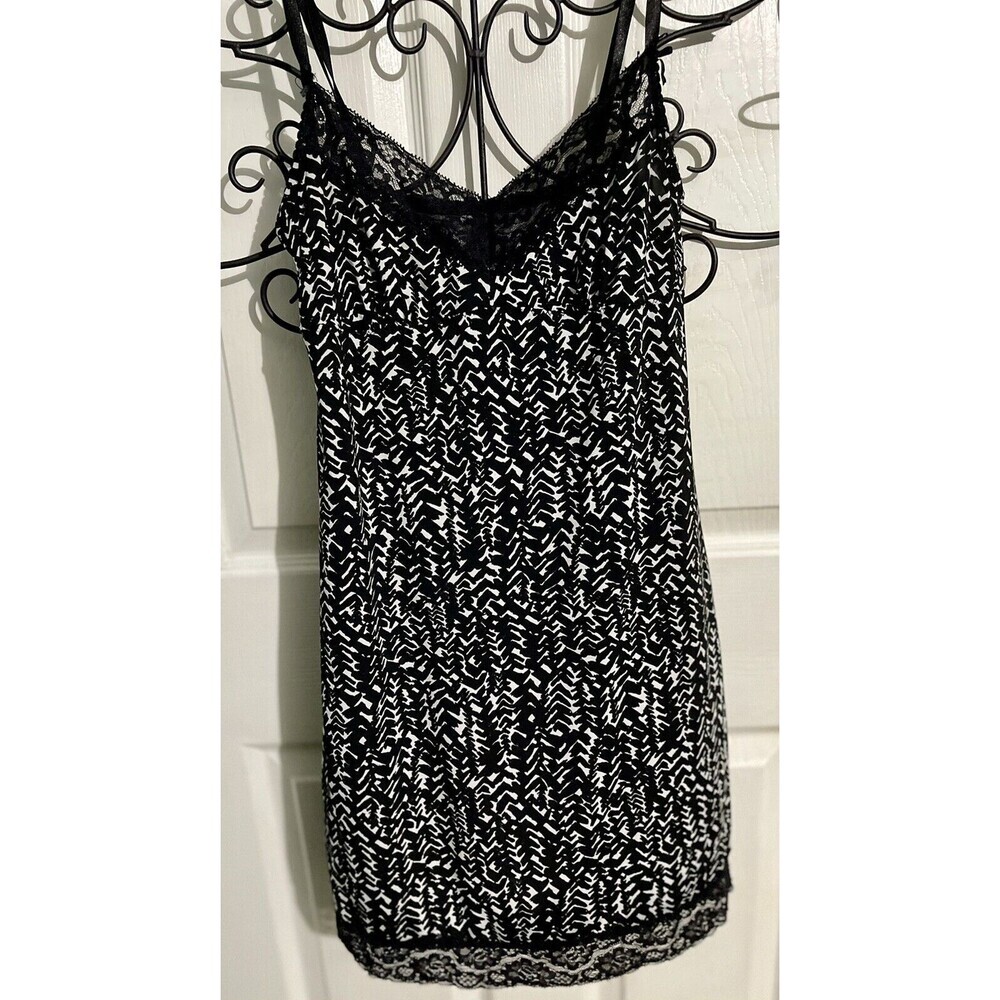 Ladies short chemise SzM BlackWhite Stretchy Lace Trim Marilyn Monroe Slipdress